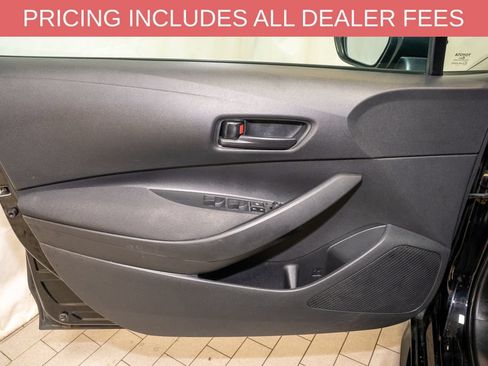 Used 2024 Toyota Corolla LE FWD image 11