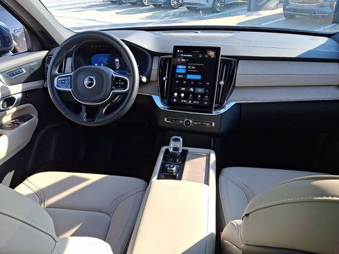Certified 2026 Volvo XC90 B6 Plus AWD/4WD image 10
