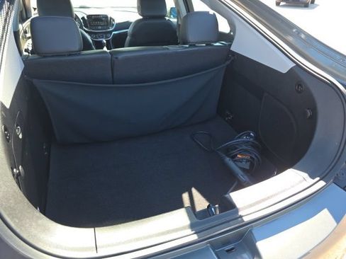 Used 2017 Chevrolet Volt Premier w/ Driver Confidence II Package FWD image 35