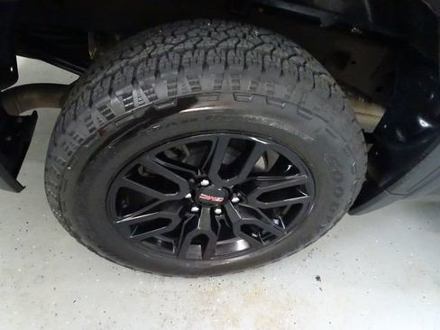 Certified 2023 GMC Sierra 1500 Elevation w/ LPO, Elevation Black Package AWD/4WD image 28