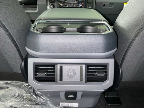 New 2027 Ford F250 XLT w/ XLT Premium Package AWD/4WD image 17