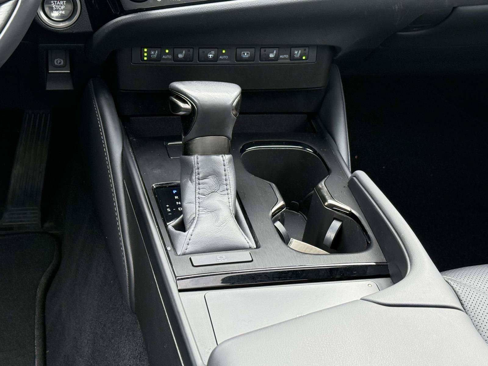 Used 2024 Lexus ES 350 Ultra Luxury w/ Accessory Package (Z2) FWD image 19