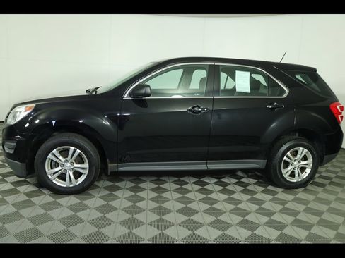 Used 2017 Chevrolet Equinox LS image 12