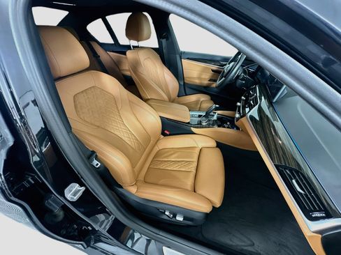 Used 2023 BMW 530e w/ Executive Package RWD image 32