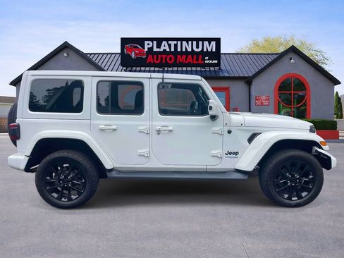 Used 2021 Jeep Wrangler Unlimited Sahara AWD/4WD image 4
