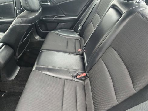Used 2016 Honda Accord Sport image 9