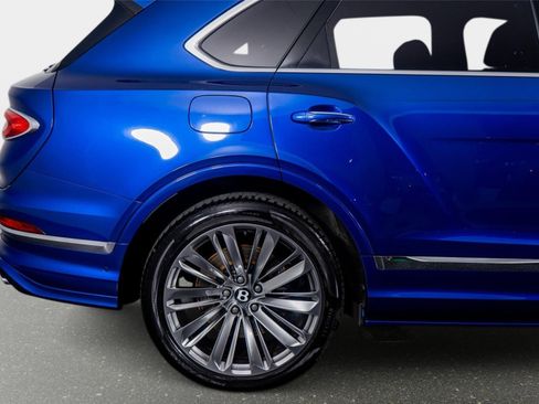 Used 2022 Bentley Bentayga Speed image 11