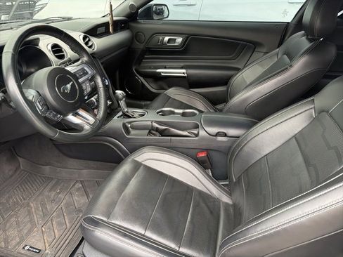 Used 2022 Ford Mustang GT Premium w/ Equipment Group 401A image 9