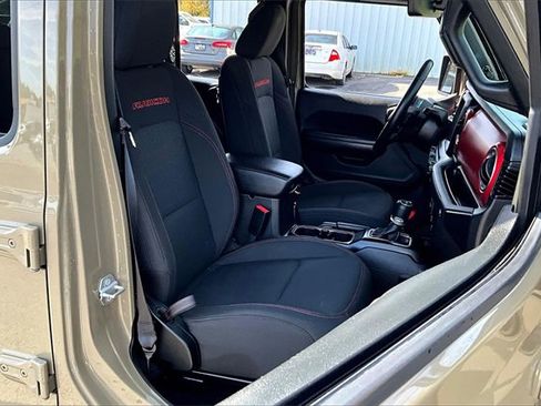 Used 2020 Jeep Gladiator Rubicon image 7