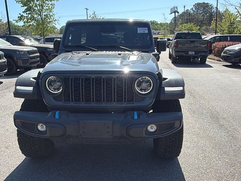 Used 2025 Jeep Wrangler Unlimited Rubicon 4xe w/ Safety Group AWD/4WD image 3