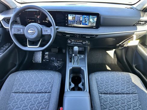 New 2026 Nissan Kicks SV w/ SV Premium Package image 17