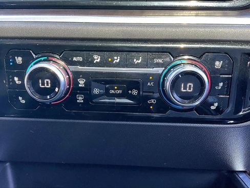 Certified 2022 GMC Sierra 1500 SLT image 33