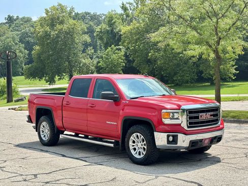 Used 2015 GMC Sierra 1500 SLE w/ SLE Value Package AWD/4WD image 3