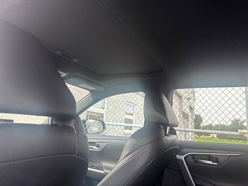 Used 2019 Toyota RAV4 XSE w/ Carpet Mat Package AWD/4WD image 13