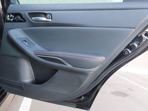 Used 2021 Toyota Avalon TRD image 26