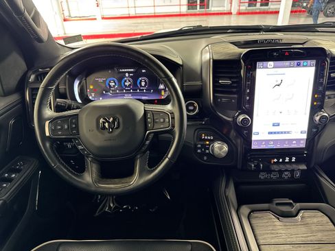 Used 2025 RAM 1500 Limited AWD/4WD image 16