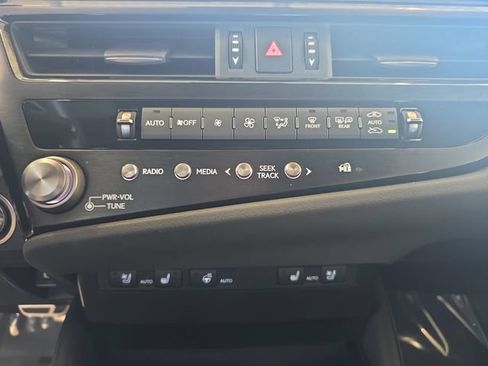 Certified 2025 Lexus ES 350 F Sport FWD image 22