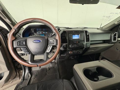 Used 2018 Ford F150 XLT RWD image 8