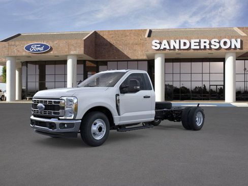 New 2025 Ford F350 XL w/ XL Chrome Package image 2