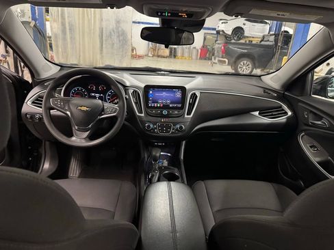 Used 2023 Chevrolet Malibu LT image 11