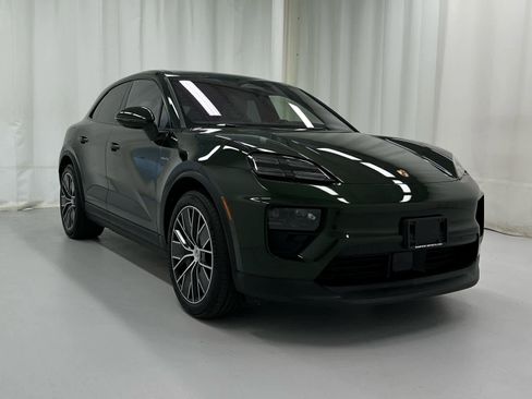 Used 2025 Porsche Macan 4 Electric w/ Premium Package AWD/4WD image 1