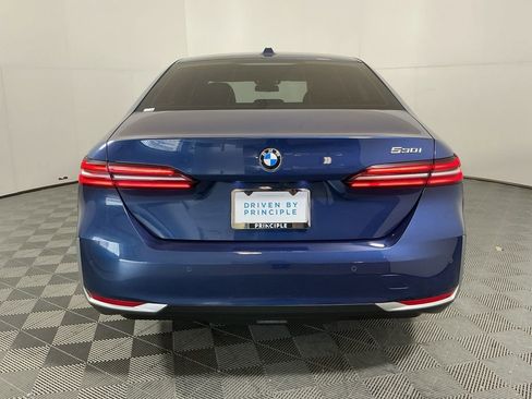 Certified 2025 BMW 530i w/ Premium Package image 6