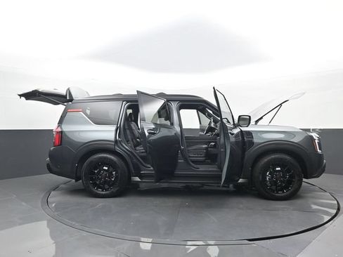 Used 2025 Nissan Armada PRO-4X w/ Pro-4X Premium Package AWD/4WD image 34