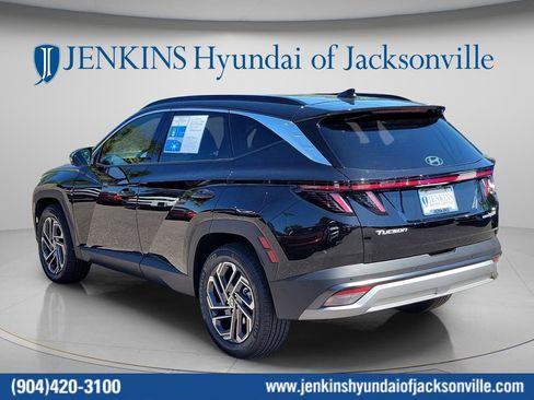 Used 2026 Hyundai Tucson Limited AWD/4WD image 8