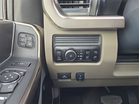 Used 2026 Ford F450 Platinum w/ Platinum Plus Package image 27