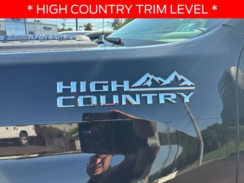 Used 2022 Chevrolet Silverado 3500 High Country w/ Z71 Off-Road Package AWD/4WD image 5