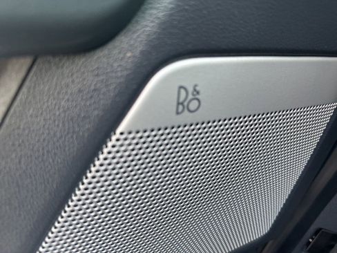 Used 2024 Ford F250 Lariat w/ Sport Appearance Package image 11