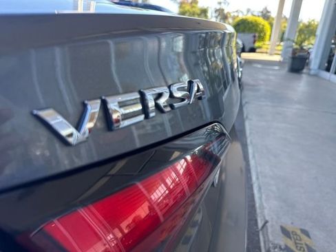 Used 2020 Nissan Versa SV image 33