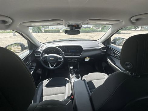 New 2026 Chevrolet TrailBlazer LT w/ Convenience Package image 19