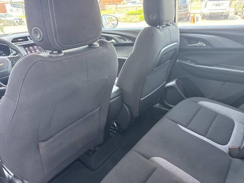 Used 2023 Chevrolet TrailBlazer LS FWD image 26