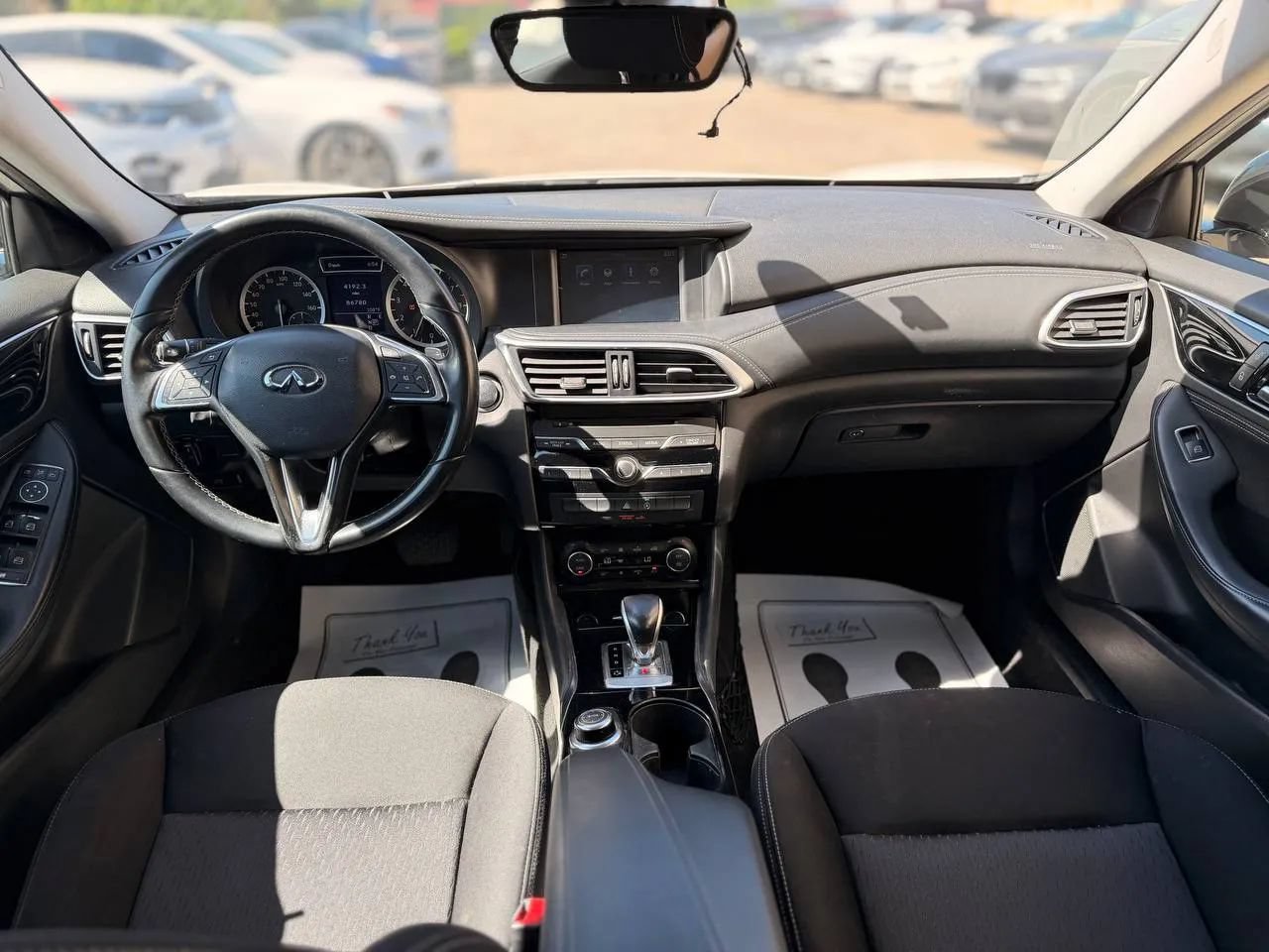 Used 2018 INFINITI QX30 FWD image 49