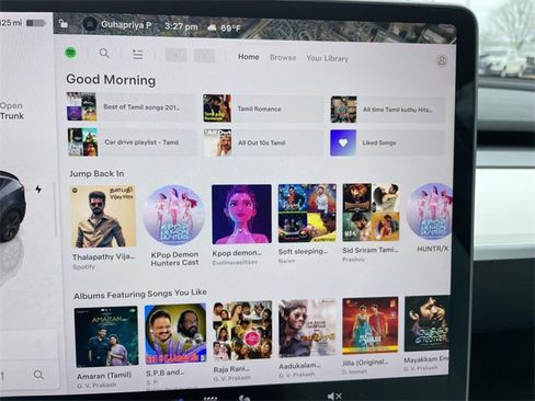 Used 2025 Tesla Model Y Long Range image 18