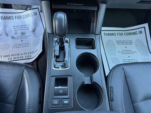 Used 2018 Subaru Outback 3.6R Limited image 17