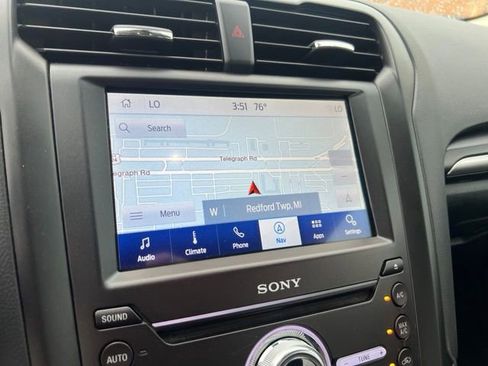Used 2019 Ford Fusion Energi Titanium FWD image 15