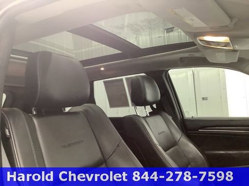Used 2019 Jeep Grand Cherokee Summit image 12