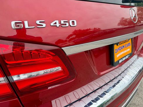 Used 2019 Mercedes-Benz GLS 450 4MATIC image 24