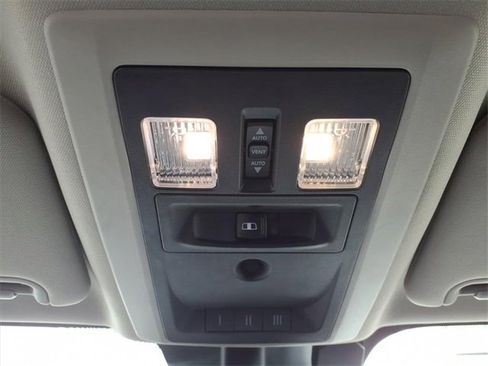 Certified 2017 RAM 1500 Sport image 21