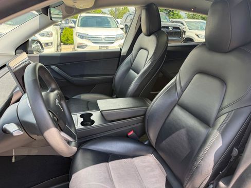 Used 2021 Tesla Model Y Performance AWD/4WD image 9