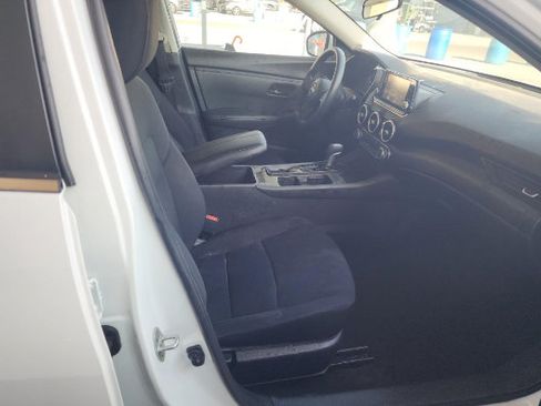Used 2024 Nissan Sentra S FWD image 5
