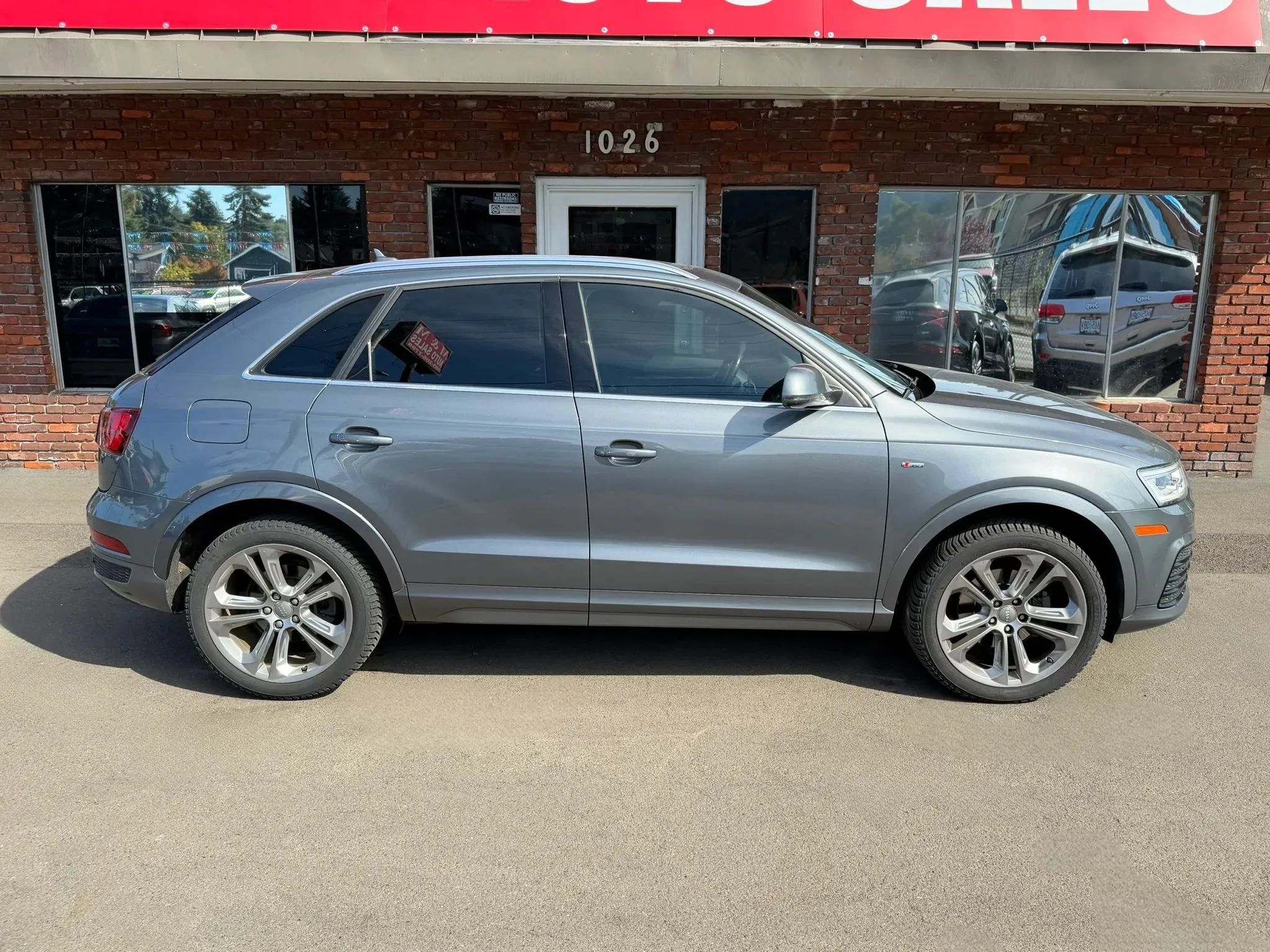 Used 2015 Audi Q3 2.0T Prestige AWD/4WD image 2