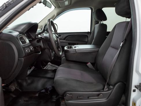 Used 2013 Chevrolet Tahoe 4WD image 7