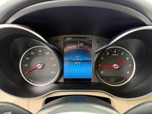 Used 2022 Mercedes-Benz GLC 300 4MATIC image 11