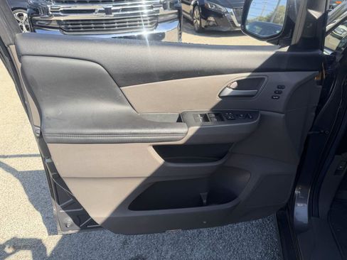 Used 2012 Honda Odyssey Touring image 12