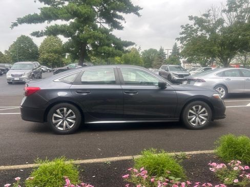 Used 2024 Honda Civic LX image 5