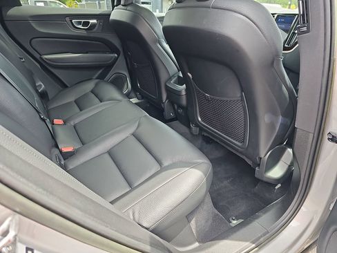Used 2023 Volvo XC60 B5 Plus w/ Protection Package Premier FWD image 15
