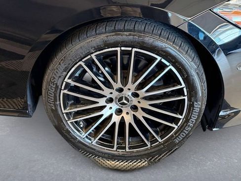 Used 2023 Mercedes-Benz C 300 4MATIC Sedan image 7
